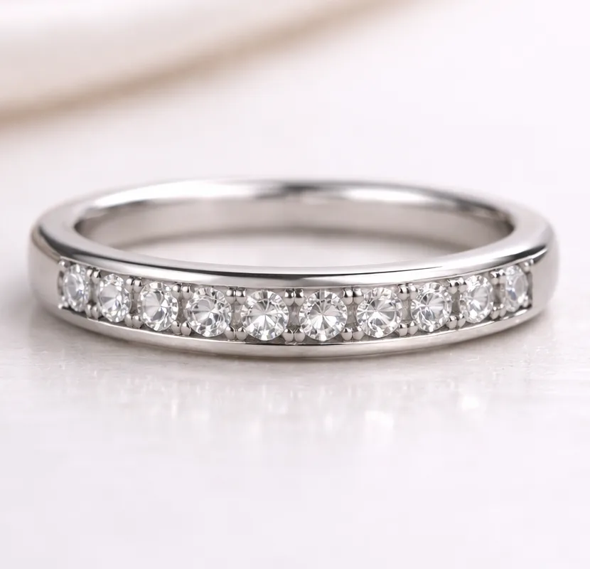 Guide to engagement ring styles and diamond setting types
