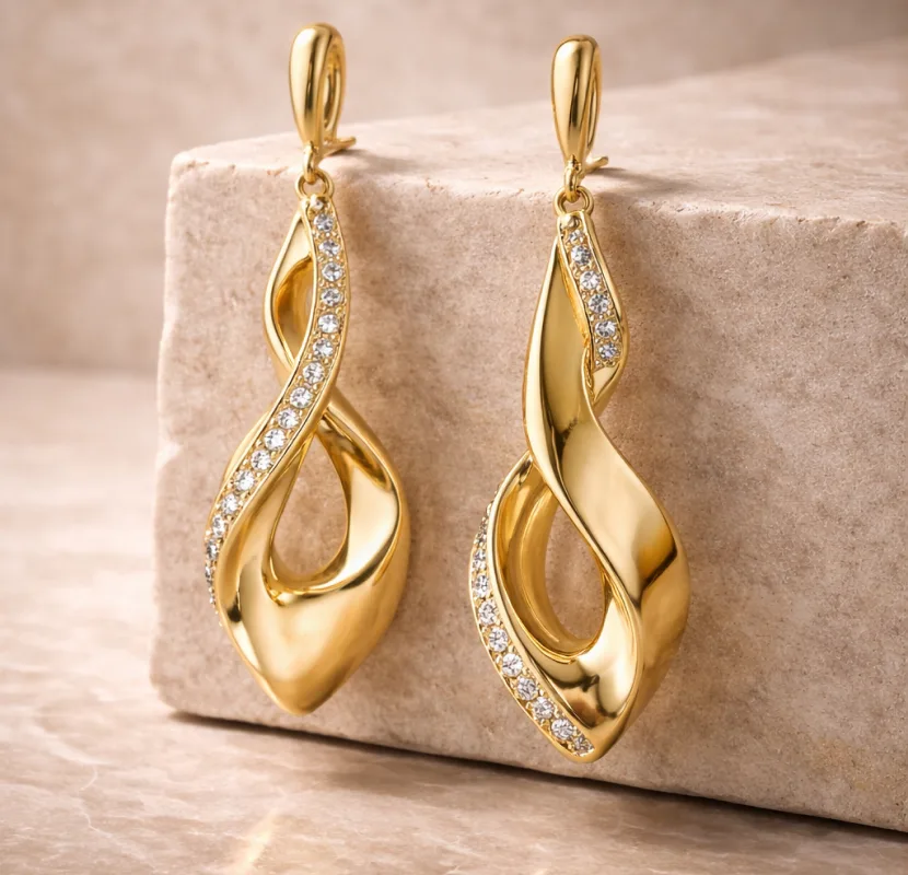 Modern fine jewelry trends 2026 featuring lab grown diamonds